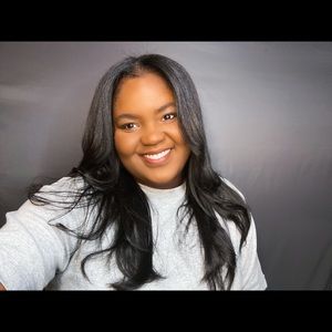 Meet your Posher, Krystel